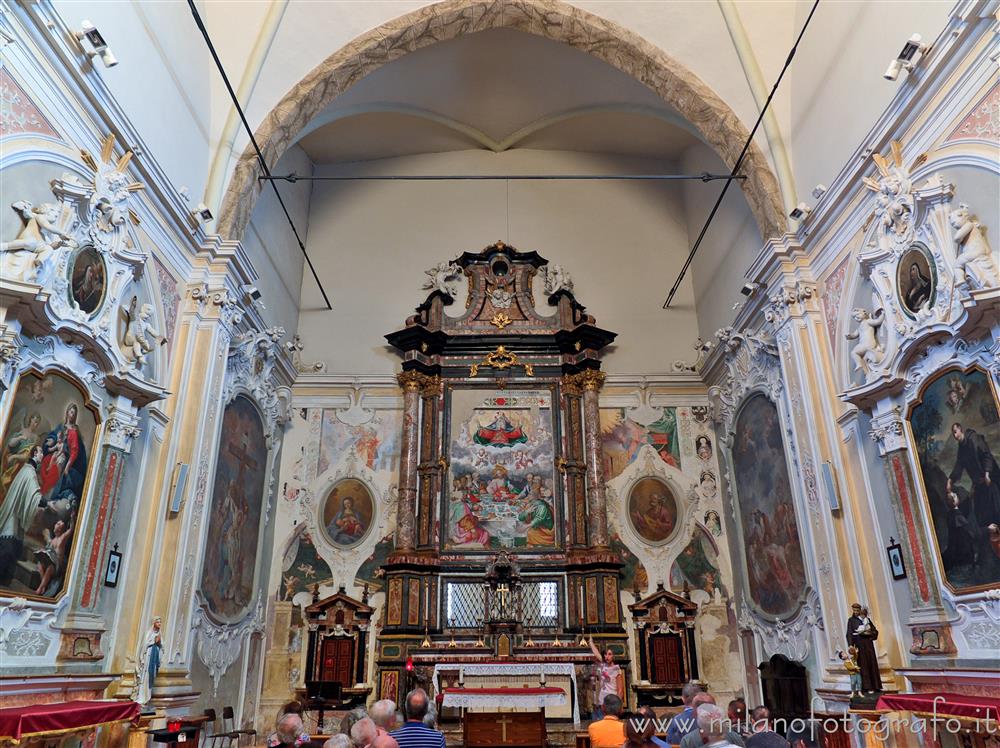 Besana in Brianza (Monza e Brianza, Italy) - Interior of the public Church of Sts. Peter and Paul of the Former Benedictine Monastery of Brugora